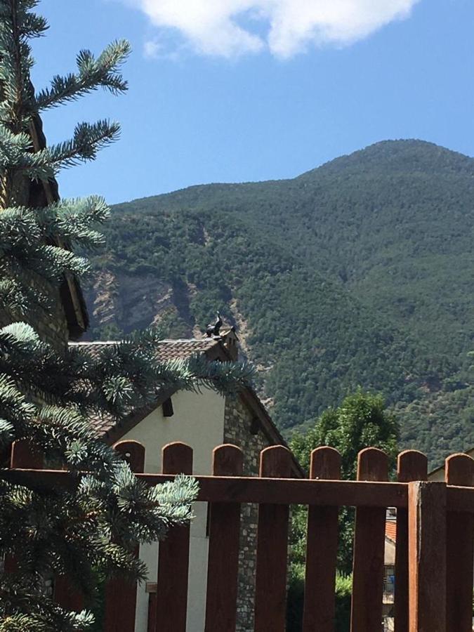 Pico Almanzor Villa Villanua Bagian luar foto