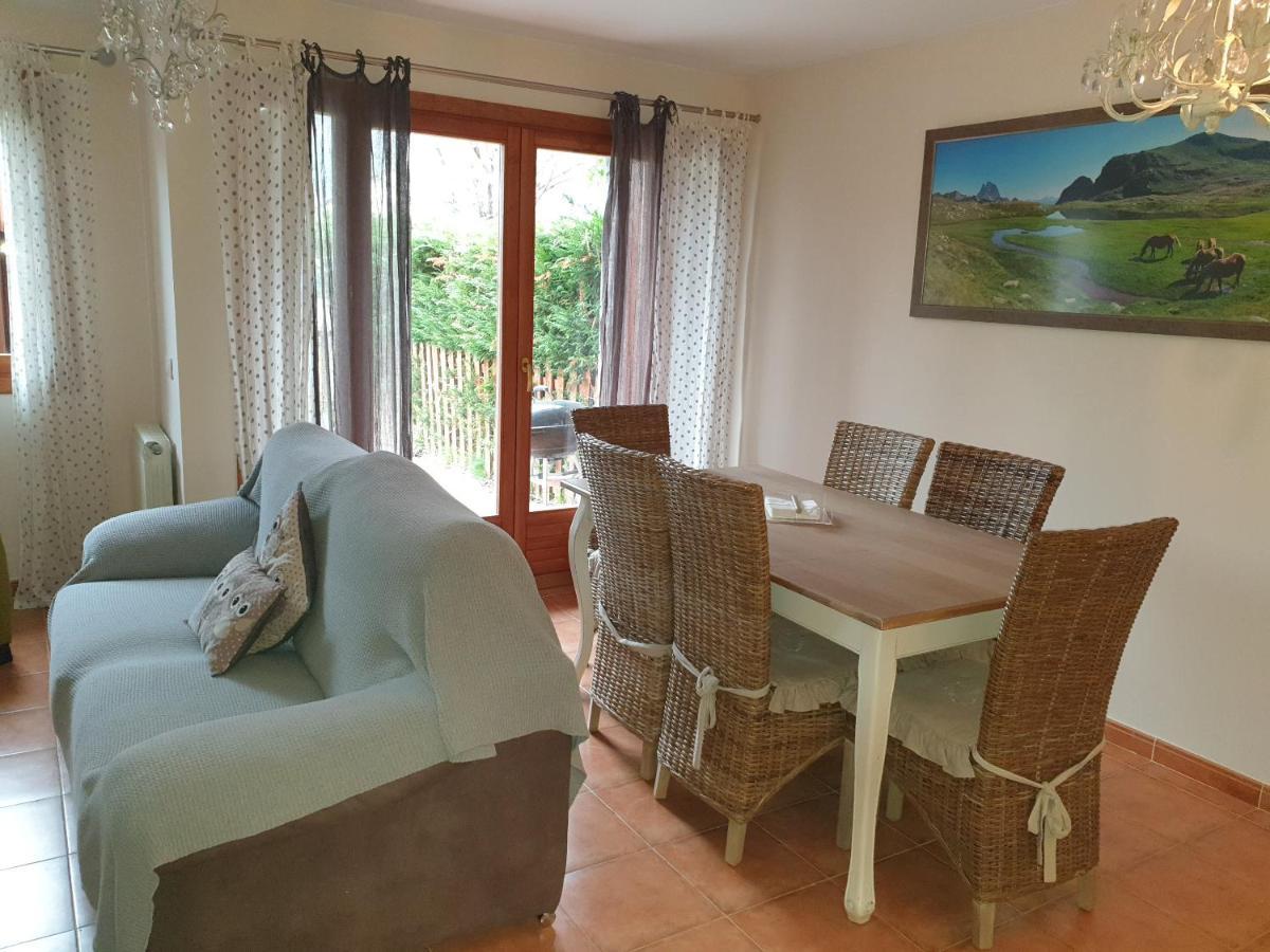 Pico Almanzor Villa Villanua Bagian luar foto